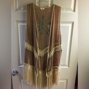 Umgee Woman’s Embroidered Boho Festival Vest Kimono Size L